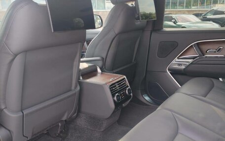 Land Rover Range Rover IV рестайлинг, 2023 год, 16 000 000 рублей, 7 фотография