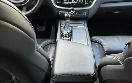 Volvo XC60 II, 2018 год, 3 300 000 рублей, 11 фотография