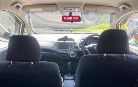 Honda Fit III, 2010 год, 1 200 000 рублей, 15 фотография
