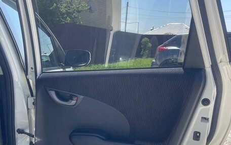 Honda Fit III, 2010 год, 1 200 000 рублей, 20 фотография