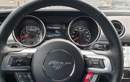 Ford Mustang VI рестайлинг, 2018 год, 3 500 000 рублей, 6 фотография