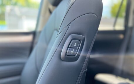 Toyota Highlander, 2025 год, 4 890 000 рублей, 16 фотография