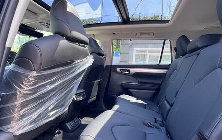 Toyota Highlander, 2025 год, 4 890 000 рублей, 12 фотография