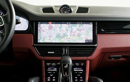 Porsche Cayenne III, 2018 год, 5 990 000 рублей, 9 фотография