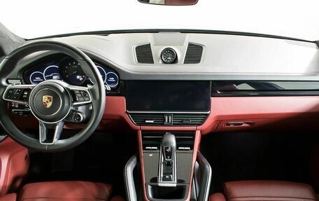 Porsche Cayenne III, 2018 год, 5 990 000 рублей, 8 фотография