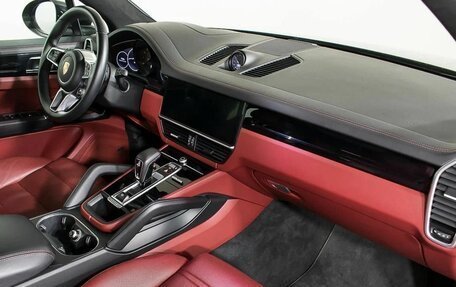 Porsche Cayenne III, 2018 год, 5 990 000 рублей, 15 фотография