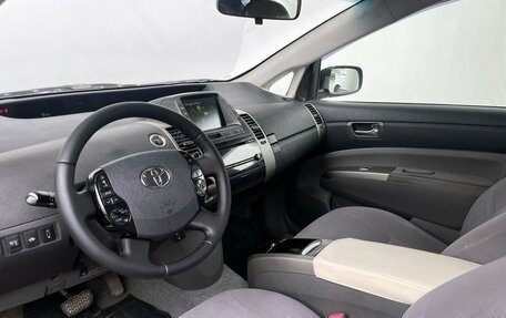 Toyota Prius, 2008 год, 668 000 рублей, 9 фотография