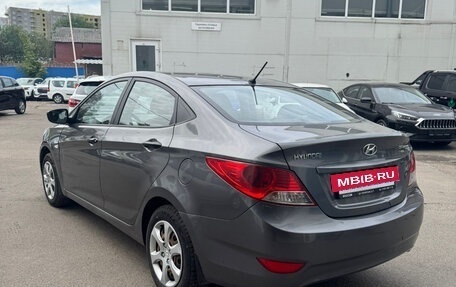 Hyundai Solaris II рестайлинг, 2011 год, 660 000 рублей, 4 фотография