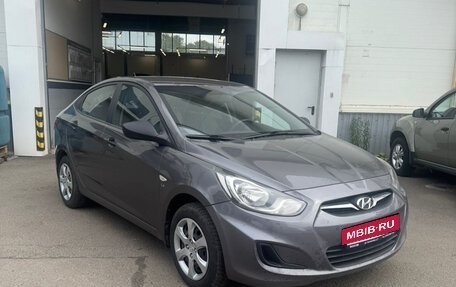 Hyundai Solaris II рестайлинг, 2011 год, 660 000 рублей, 3 фотография