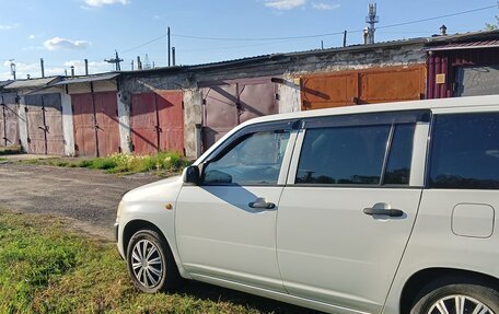 Toyota Probox I, 2005 год, 640 000 рублей, 1 фотография