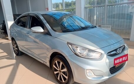 Hyundai Solaris II рестайлинг, 2013 год, 579 000 рублей, 3 фотография
