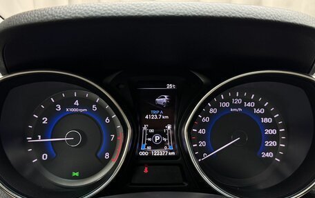 Hyundai i30 II рестайлинг, 2012 год, 999 000 рублей, 13 фотография