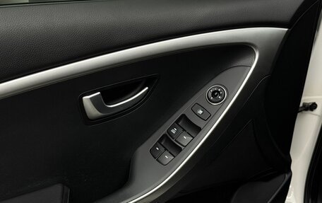 Hyundai i30 II рестайлинг, 2012 год, 999 000 рублей, 17 фотография