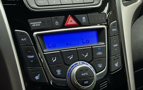 Hyundai i30 II рестайлинг, 2012 год, 999 000 рублей, 15 фотография