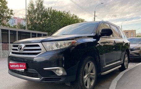Toyota Highlander III, 2012 год, 1 850 000 рублей, 8 фотография