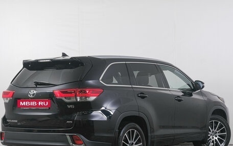 Toyota Highlander III, 2018 год, 3 799 000 рублей, 11 фотография