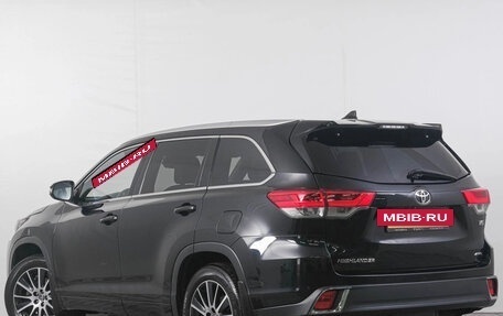 Toyota Highlander III, 2018 год, 3 799 000 рублей, 8 фотография