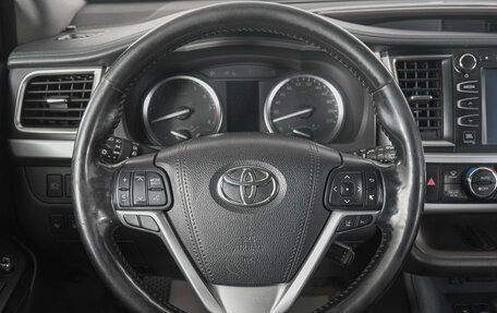 Toyota Highlander III, 2018 год, 3 799 000 рублей, 27 фотография