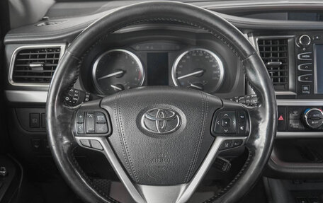 Toyota Highlander III, 2018 год, 3 799 000 рублей, 28 фотография