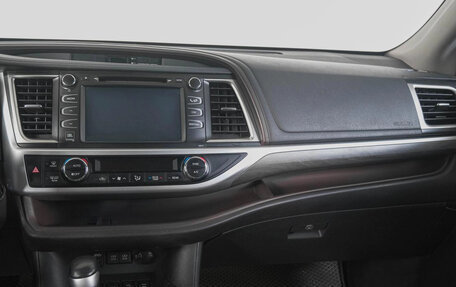 Toyota Highlander III, 2018 год, 3 799 000 рублей, 26 фотография