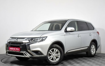 Mitsubishi Outlander III рестайлинг 3, 2018 год, 1 965 000 рублей, 1 фотография