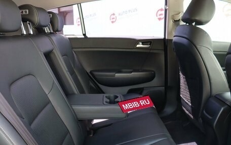 KIA Sportage IV рестайлинг, 2018 год, 2 100 000 рублей, 15 фотография