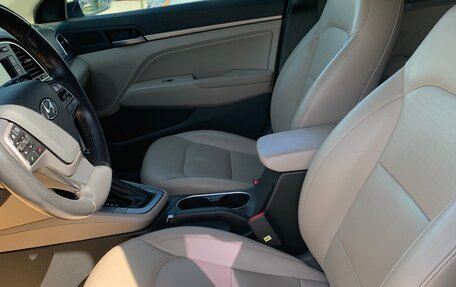 Hyundai Elantra VI рестайлинг, 2018 год, 1 650 000 рублей, 11 фотография