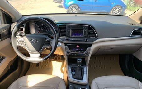 Hyundai Elantra VI рестайлинг, 2018 год, 1 650 000 рублей, 22 фотография