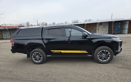 Mitsubishi L200 IV рестайлинг, 2023 год, 4 200 000 рублей, 4 фотография