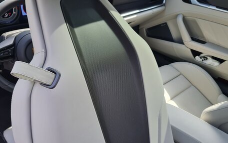 Porsche 911, 2021 год, 24 000 000 рублей, 17 фотография