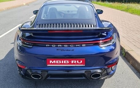 Porsche 911, 2021 год, 24 000 000 рублей, 6 фотография