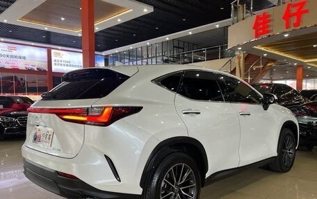 Lexus NX, 2022 год, 3 370 000 рублей, 7 фотография