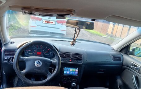 Volkswagen Golf IV, 2001 год, 350 000 рублей, 2 фотография