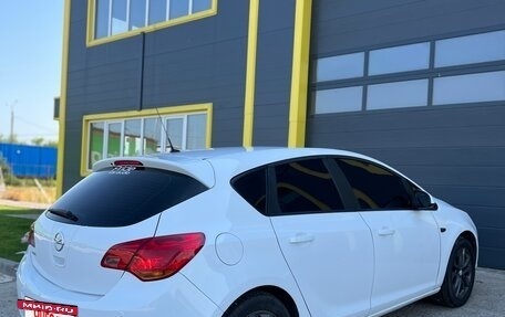 Opel Astra J, 2011 год, 600 000 рублей, 5 фотография