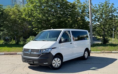 Volkswagen Transporter T6 рестайлинг, 2021 год, 3 500 000 рублей, 2 фотография