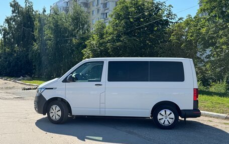 Volkswagen Transporter T6 рестайлинг, 2021 год, 3 500 000 рублей, 4 фотография