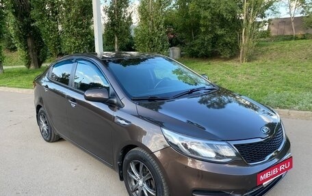 KIA Rio III рестайлинг, 2015 год, 1 045 000 рублей, 3 фотография