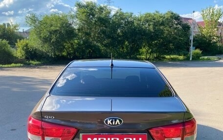 KIA Rio III рестайлинг, 2015 год, 1 045 000 рублей, 10 фотография