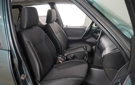 Chevrolet Niva I рестайлинг, 2017 год, 899 000 рублей, 8 фотография