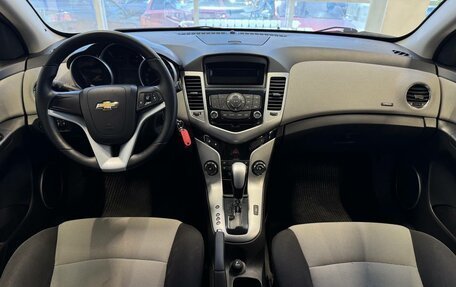 Chevrolet Cruze II, 2012 год, 890 000 рублей, 8 фотография