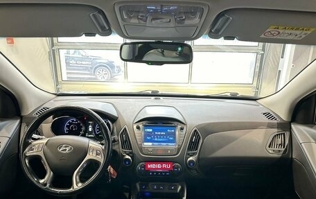 Hyundai ix35 I рестайлинг, 2013 год, 1 400 000 рублей, 10 фотография