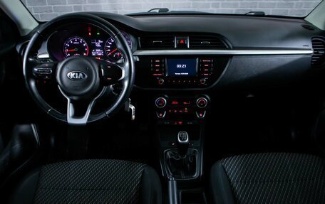KIA Rio IV, 2017 год, 1 260 000 рублей, 12 фотография