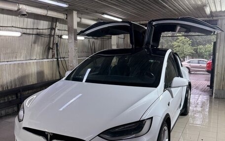 Tesla Model X I, 2016 год, 3 650 000 рублей, 5 фотография
