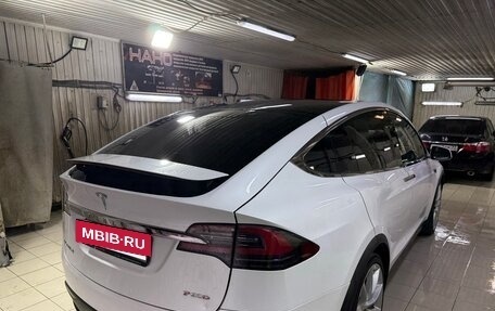 Tesla Model X I, 2016 год, 3 650 000 рублей, 4 фотография