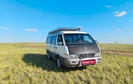 SsangYong Istana, 2003 год, 650 000 рублей, 4 фотография
