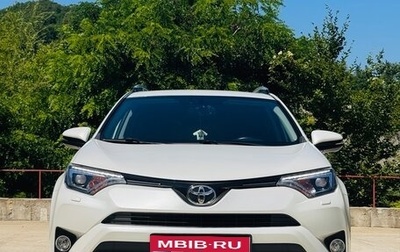 Toyota RAV4, 2018 год, 2 499 000 рублей, 1 фотография