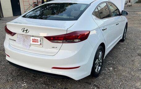 Hyundai Elantra VI рестайлинг, 2017 год, 1 700 000 рублей, 5 фотография