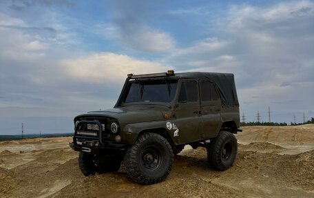 ЛуАЗ 3151, 1989 год, 380 000 рублей, 11 фотография