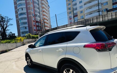 Toyota RAV4, 2018 год, 2 499 000 рублей, 4 фотография