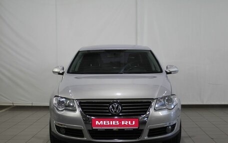 Volkswagen Passat B7, 2010 год, 625 000 рублей, 2 фотография